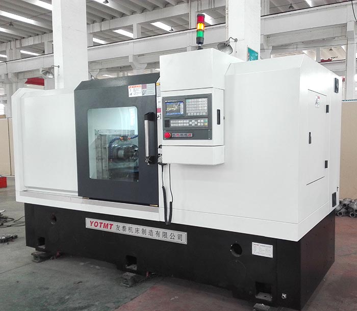 電動三(san)輪車後橋數(shù)控專用機床(chuáng)側面圖2